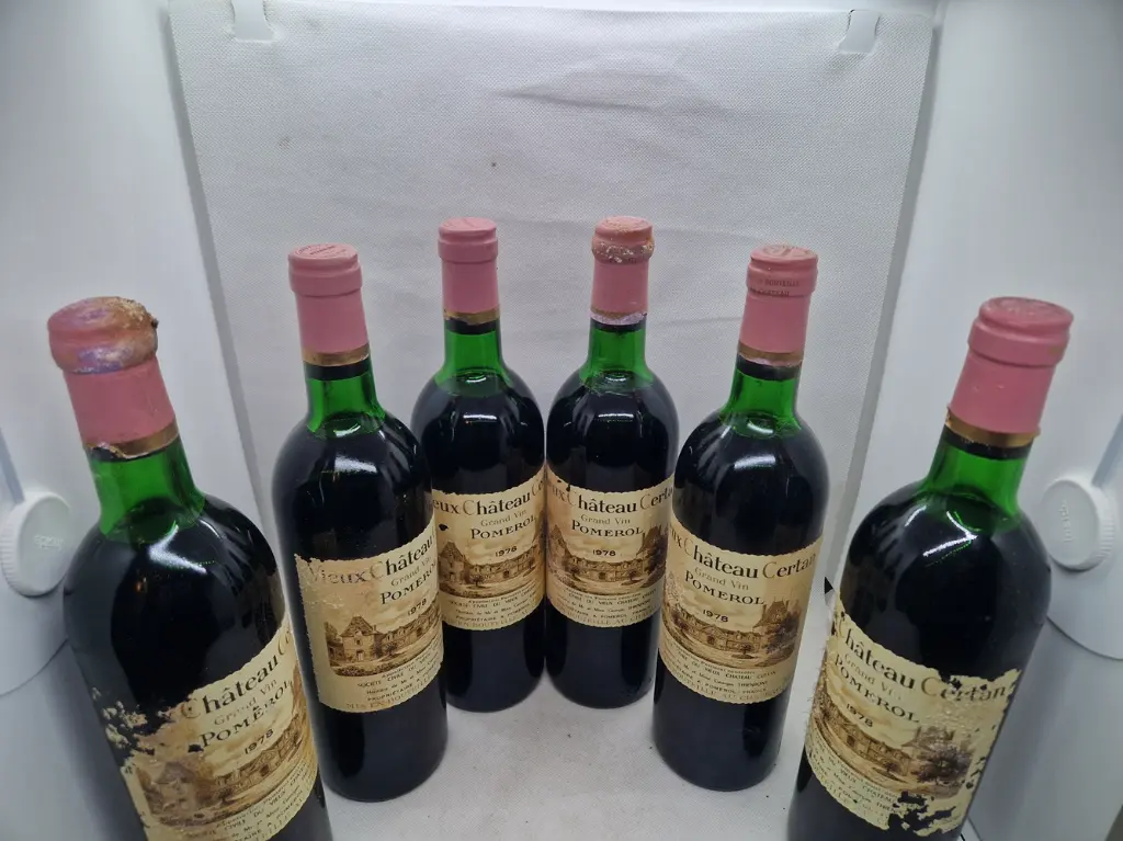 Bouteilles 7 à 12 vue haut.webp